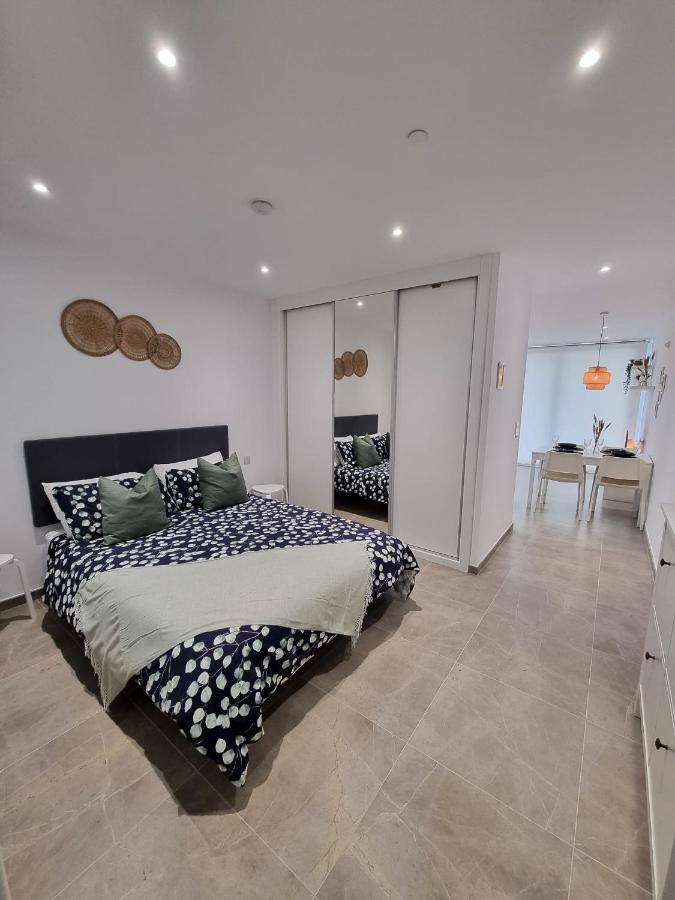 Brand New - Massive Studio - E1 - Self Catering Гибралтар Экстерьер фото