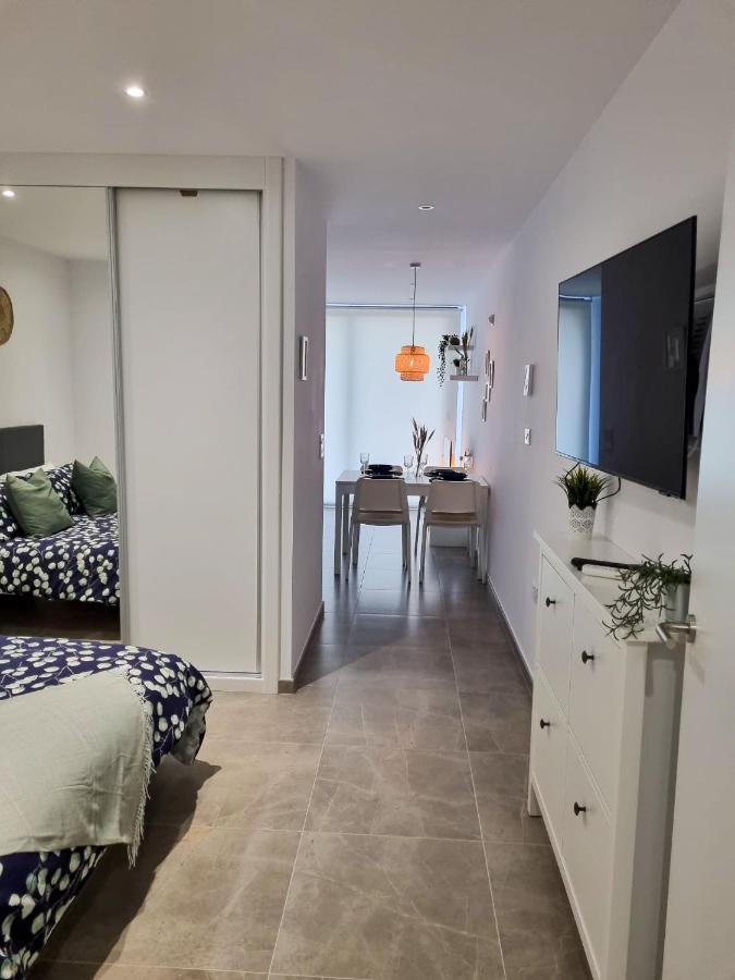 Brand New - Massive Studio - E1 - Self Catering Гибралтар Экстерьер фото